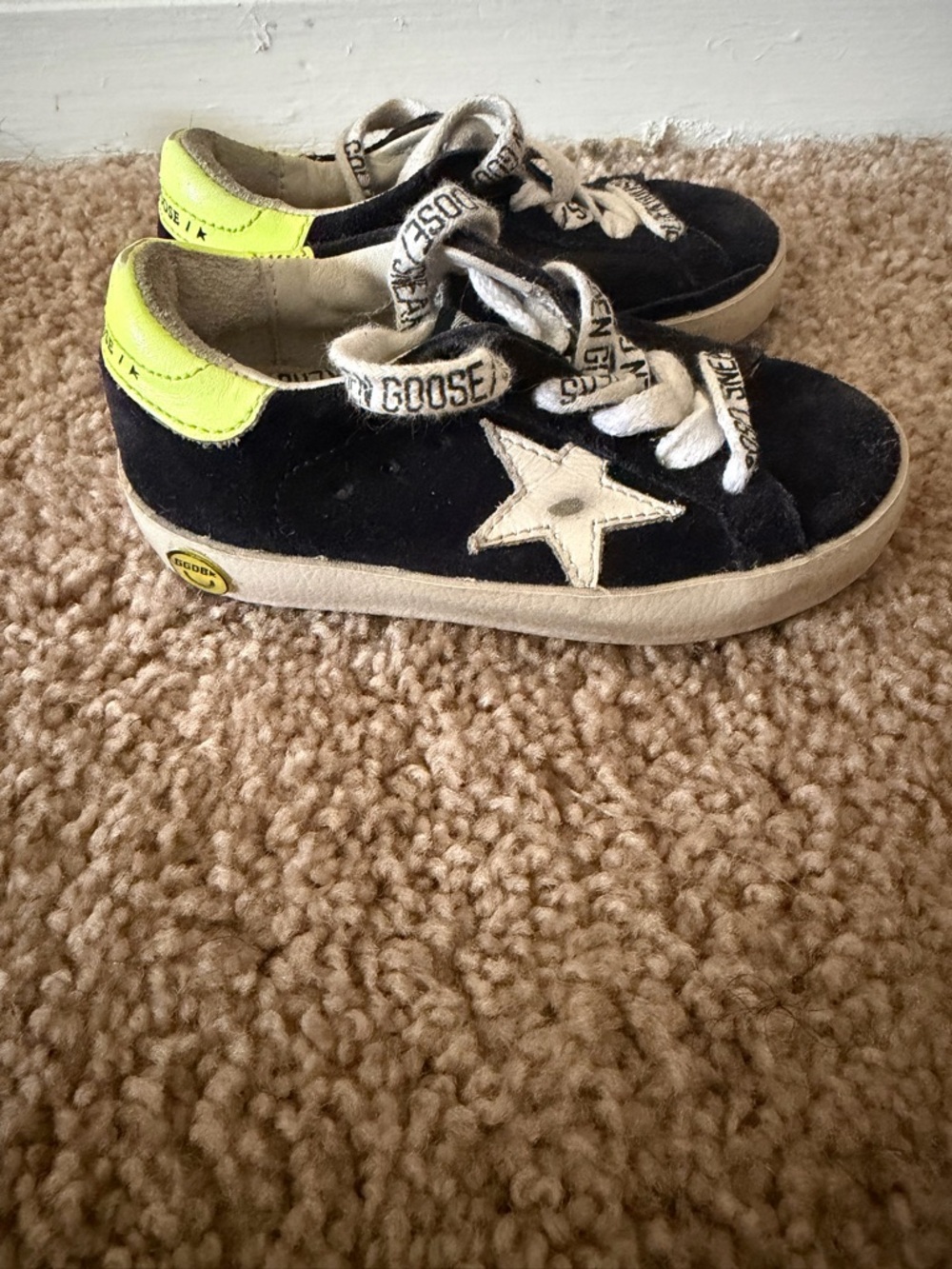 Golden Goose Kids Black Suede Sneakers with White Star and Neon Yellow Heel